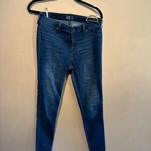 Abercrombie & Fitch Dark Blue Skinny Jeans